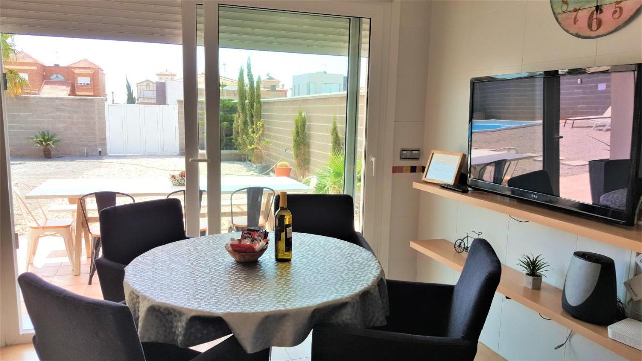 5 Bedrooms Private House 300M From Beach Roquetas de Mar Exterior photo